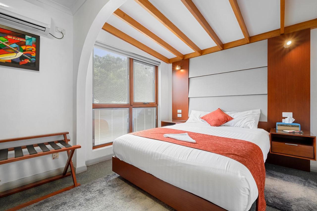 Hotel Oakleigh House Burnie Exterior foto
