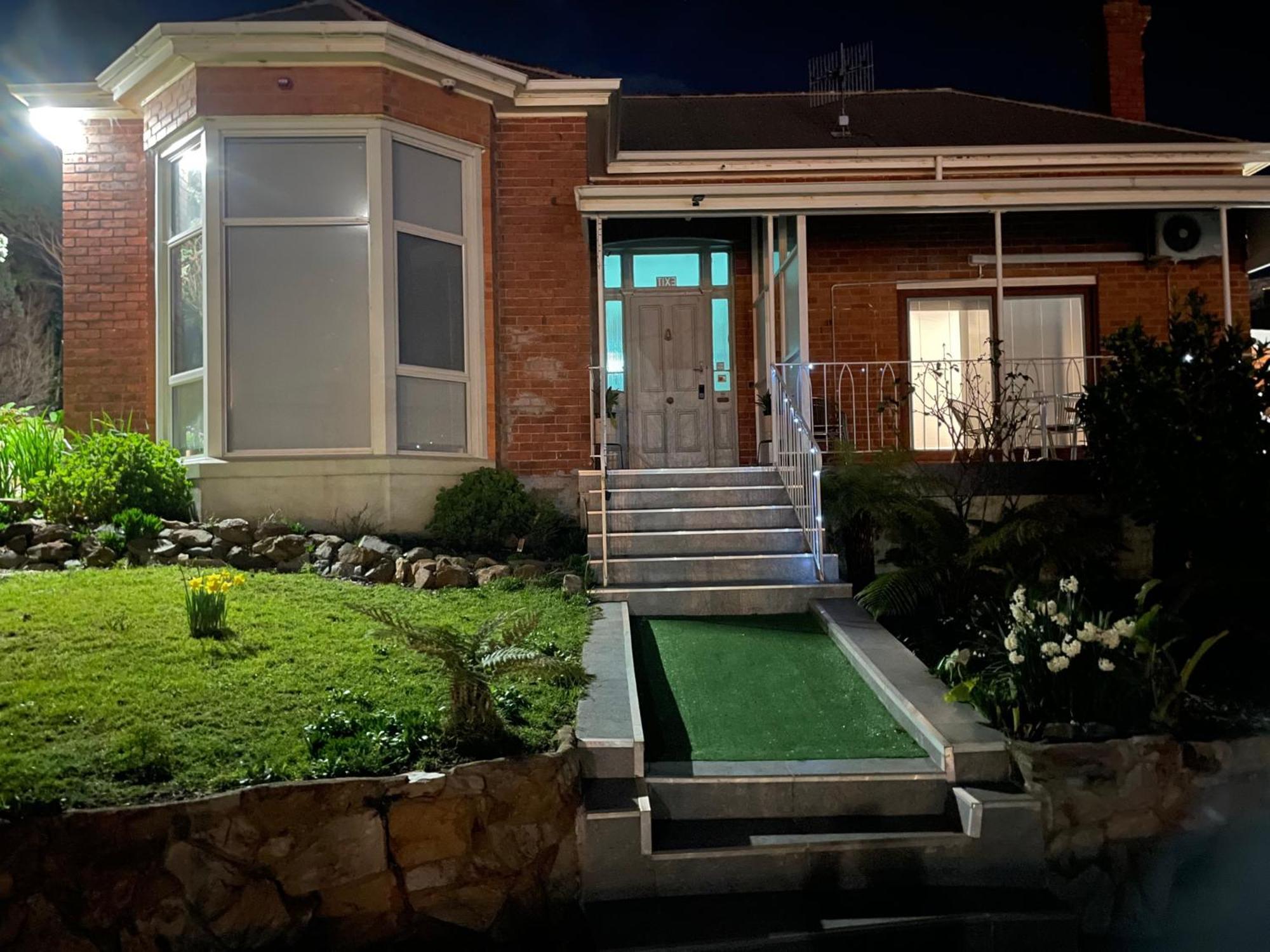 Hotel Oakleigh House Burnie Exterior foto